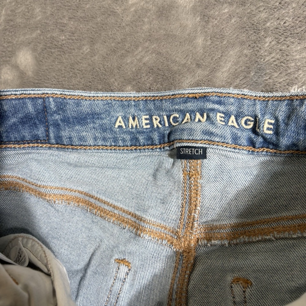 American Eagle Denim Shorts Women Sz 2 Mom Jean Short Retro Blue - Picture 3 of 8